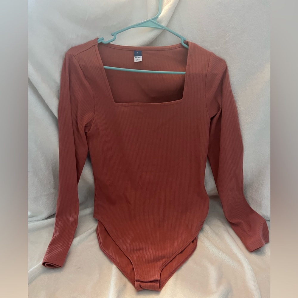 Old Navy Rust Ribbed Bodysuit - Picture 2 of 3